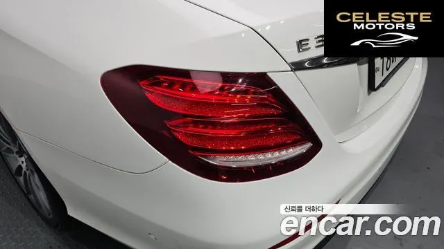 MERCEDES AMG E-Classe W213 E300 4MATIC AMG Line 2018 — photo 9 sur 32