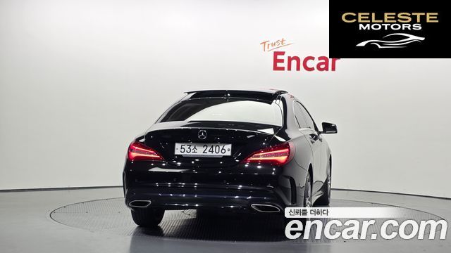 MERCEDES AMG CLA-Classe C117 CLA220 AMG Line 2018 — photo 4 sur 28
