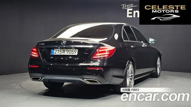 MERCEDES AMG E-Classe W213 E300 AMG Line 2019 — photo 2 sur 34