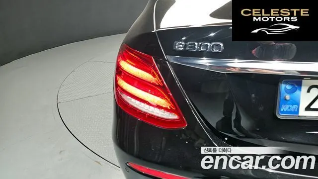 MERCEDES AMG E-Classe W213 E300 AMG Line 2019 — photo 9 sur 34