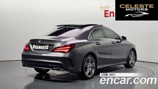 MERCEDES AMG CLA-Classe C117 CLA220 AMG Line 2018 — photo 2 sur 31