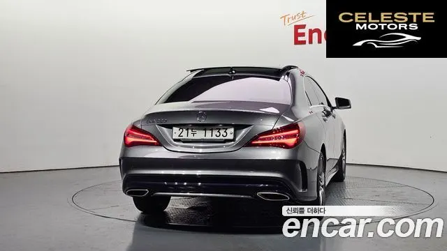 MERCEDES AMG CLA-Classe C117 CLA220 AMG Line 2018 — photo 4 sur 31