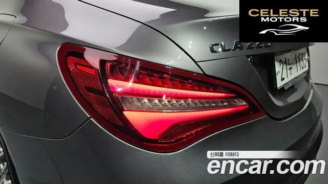 MERCEDES AMG CLA-Classe C117 CLA220 AMG Line 2018 — photo 9 sur 31