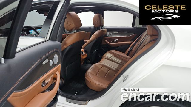MERCEDES AMG E-Classe W213 E300 4MATIC AMG Line 2018 — photo 25 sur 32