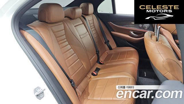 MERCEDES AMG E-Classe W213 E300 4MATIC AMG Line 2018 — photo 31 sur 32
