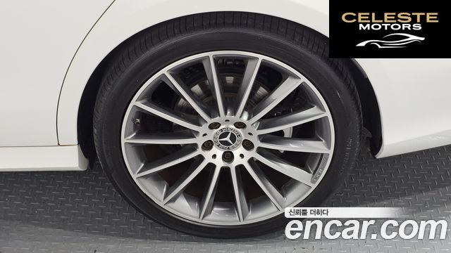 MERCEDES AMG E-Classe W213 E300 4MATIC AMG Line 2018 — photo 7 sur 32