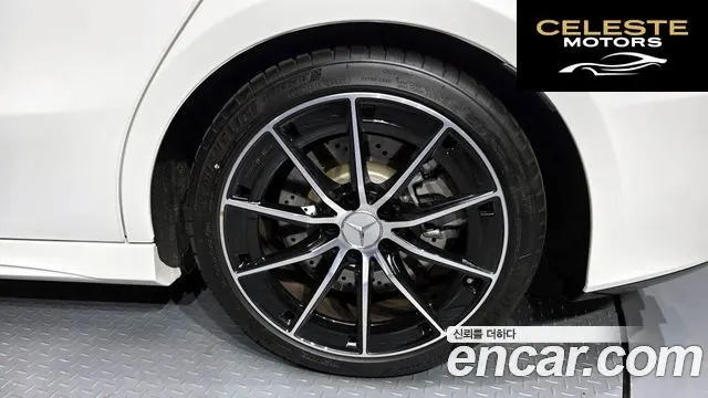 MERCEDES AMG A-Classe W177 AMG A35 4MATIC Berline 2024 — photo 7 sur 32