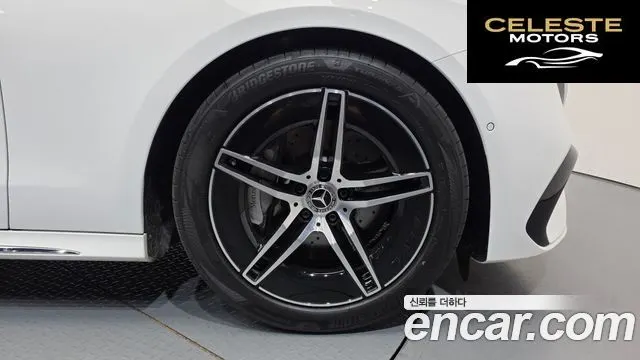 MERCEDES AMG E-Classe W214 E200 AMG Line 2026 — photo 5 sur 33