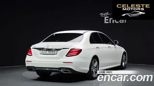 MERCEDES AMG E-Classe W213 E300 AMG Line 2019 — photo 2 sur 32