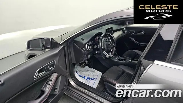 MERCEDES AMG CLA-Classe C117 CLA220 AMG Line 2018 — photo 13 sur 31