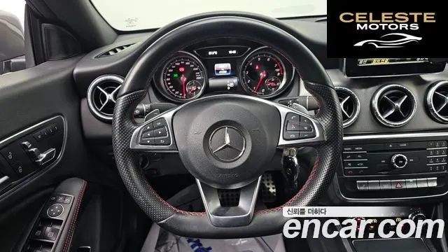 MERCEDES AMG CLA-Classe C117 CLA220 AMG Line 2018 — photo 19 sur 31