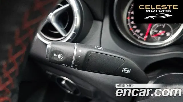 MERCEDES AMG CLA-Classe C117 CLA220 AMG Line 2018 — photo 25 sur 31