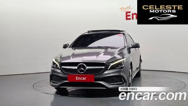 MERCEDES AMG CLA-Classe C117 CLA220 AMG Line 2018 — photo 3 sur 31