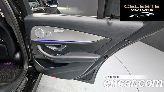 MERCEDES AMG E-Classe W213 E300 AMG Line 2019 — photo 15 sur 34