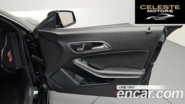 MERCEDES AMG CLA-Classe C117 CLA220 AMG Line 2018 — photo 13 sur 34