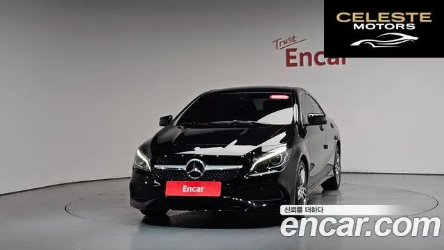 MERCEDES AMG CLA-Classe C117 CLA220 AMG Line 2018 — photo 2 sur 34