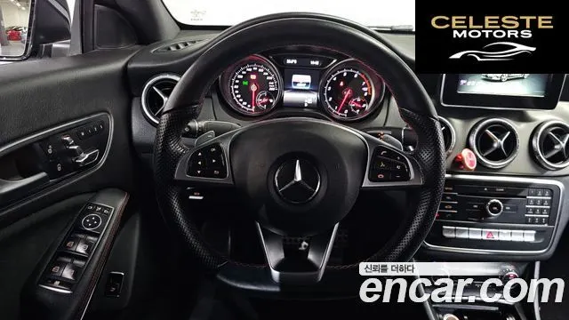 MERCEDES AMG CLA-Classe C117 CLA220 AMG Line 2018 — photo 20 sur 34