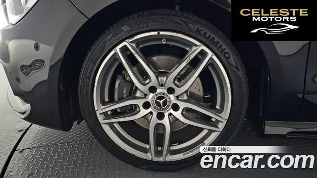 MERCEDES AMG CLA-Classe C117 CLA220 AMG Line 2018 — photo 6 sur 34