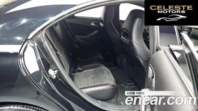 MERCEDES AMG CLA-Classe C117 CLA220 AMG Line 2018 — photo 16 sur 34