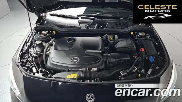 MERCEDES AMG CLA-Classe C117 CLA220 AMG Line 2018 — photo 5 sur 34