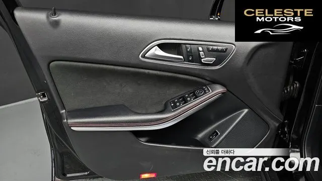 MERCEDES AMG GLA-Classe X156 GLA45 AMG 4MATIC 2019 — photo 14 sur 31