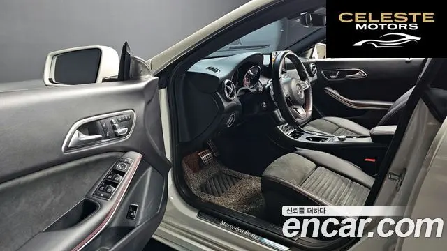 MERCEDES AMG CLA-Classe C117 CLA220 AMG Line 2018 — photo 10 sur 20
