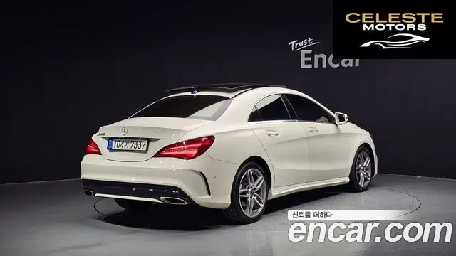 MERCEDES AMG CLA-Classe C117 CLA220 AMG Line 2018 — photo 2 sur 20