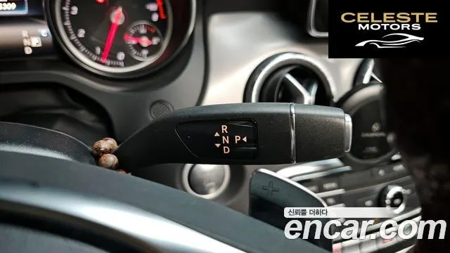 MERCEDES AMG CLA-Classe C117 CLA220 AMG Line 2018 — photo 9 sur 20