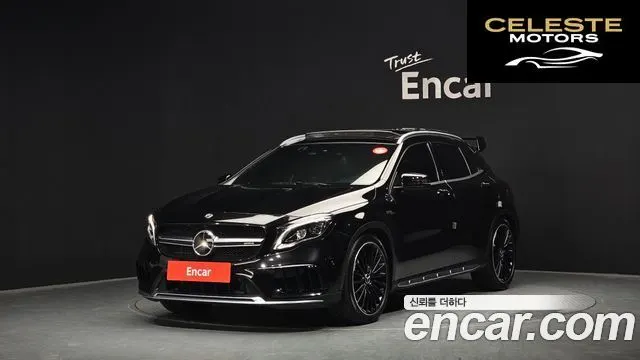 MERCEDES AMG GLA-Classe X156 GLA45 AMG 4MATIC 2019 — photo 1 sur 31
