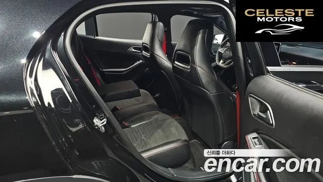 MERCEDES AMG GLA-Classe X156 GLA45 AMG 4MATIC 2019 — photo 16 sur 31