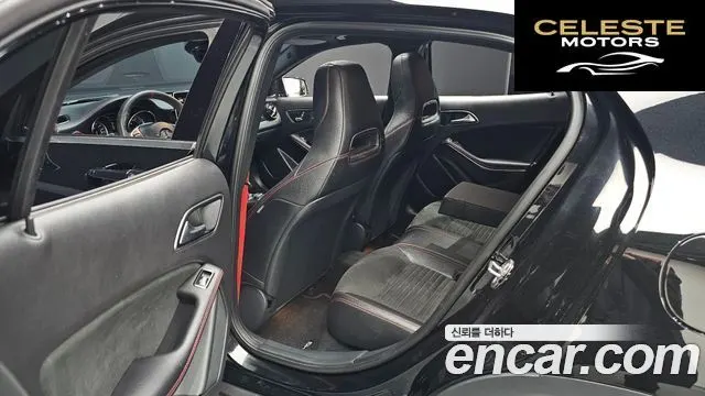 MERCEDES AMG GLA-Classe X156 GLA45 AMG 4MATIC 2019 — photo 18 sur 31