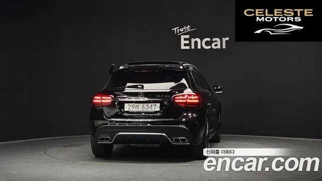 MERCEDES AMG GLA-Classe X156 GLA45 AMG 4MATIC 2019 — photo 4 sur 31