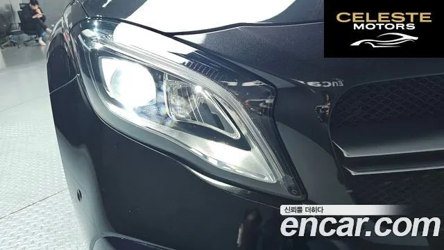 MERCEDES AMG GLA-Classe X156 GLA45 AMG 4MATIC 2019 — photo 8 sur 31