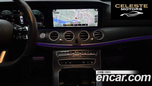 MERCEDES AMG E-Classe W213 E220d 4MATIC AMG Line 2022 — photo 19 sur 33