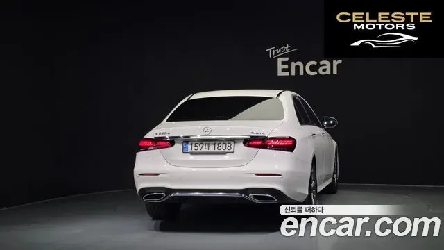MERCEDES AMG E-Classe W213 E220d 4MATIC AMG Line 2022 — photo 4 sur 33