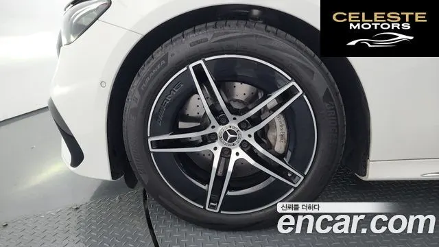 MERCEDES AMG E-Classe W214 E200 AMG Line 2026 — photo 5 sur 36
