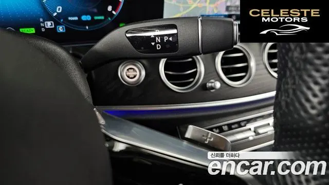 MERCEDES AMG E-Classe W213 E220d 4MATIC AMG Line 2022 — photo 11 sur 33