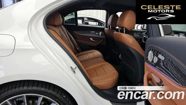 MERCEDES AMG E-Classe W213 E350 4MATIC AMG Line 2021 — photo 18 sur 37