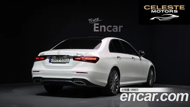 MERCEDES AMG E-Classe W213 E350 4MATIC AMG Line 2021 — photo 2 sur 37