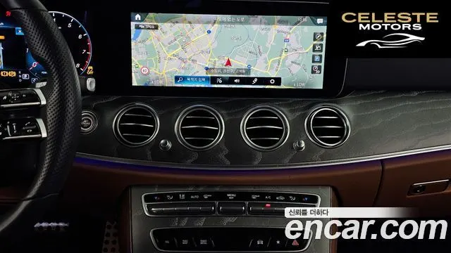 MERCEDES AMG E-Classe W213 E350 4MATIC AMG Line 2021 — photo 20 sur 37
