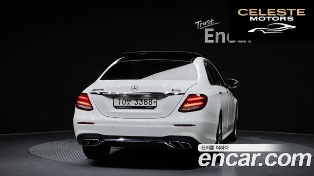 MERCEDES AMG E-Classe W213 E300 4MATIC AMG Line 2017 — photo 4 sur 30