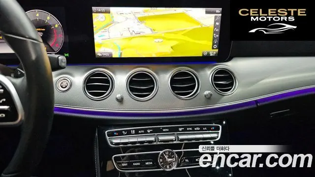 MERCEDES AMG E-Classe W213 E300 AMG Line 2019 — photo 22 sur 32