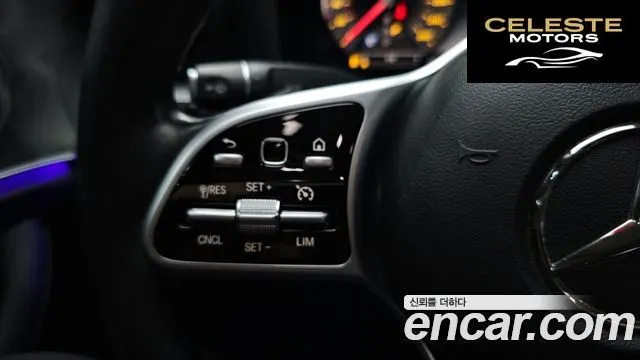 MERCEDES AMG E-Classe W213 E300 AMG Line 2019 — photo 32 sur 32
