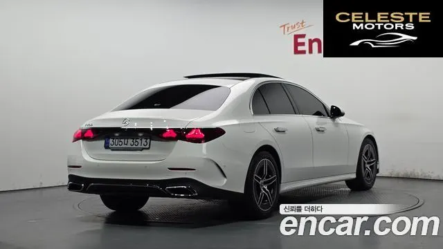 MERCEDES AMG E-Classe W214 E200 AMG Line 2026 — photo 2 sur 36