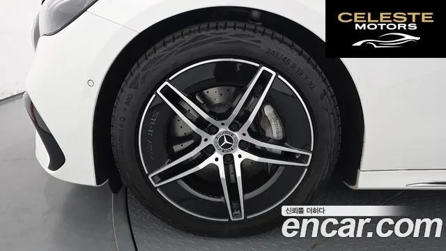MERCEDES AMG E-Classe W214 E200 AMG Line 2026 — photo 5 sur 36