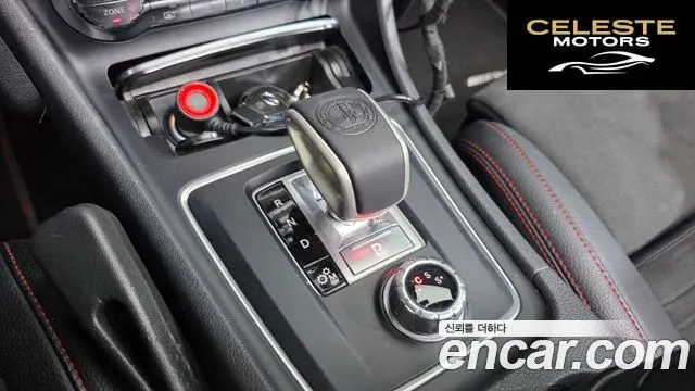 MERCEDES AMG A-Classe W176 A45 AMG 4MATIC 2017 — photo 11 sur 35