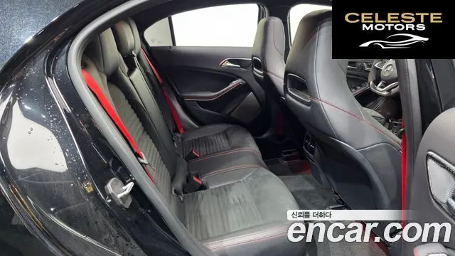 MERCEDES AMG A-Classe W176 A45 AMG 4MATIC 2017 — photo 17 sur 35