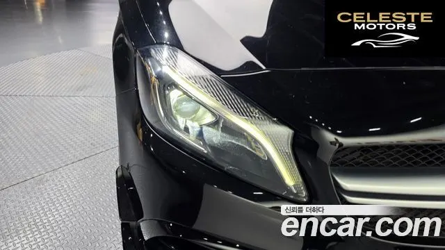 MERCEDES AMG A-Classe W176 A45 AMG 4MATIC 2017 — photo 7 sur 35