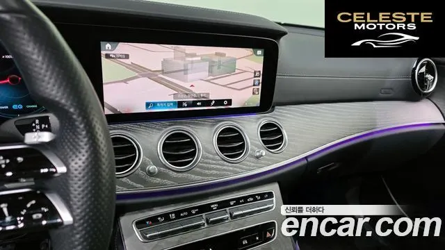 MERCEDES AMG E-Classe W213 E350 4MATIC AMG Line 2022 — photo 21 sur 34