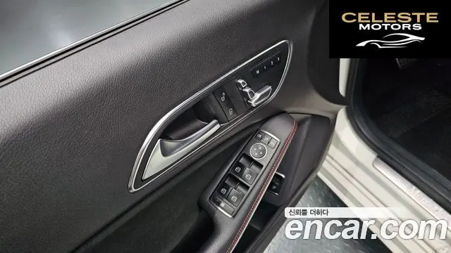 MERCEDES AMG CLA-Classe C117 CLA220 AMG Line 2018 — photo 18 sur 26